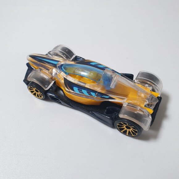 Hot Wheels Die Cast Yellow Race Collectable Car Model NO BOX Vintage - Picture 8 of 8